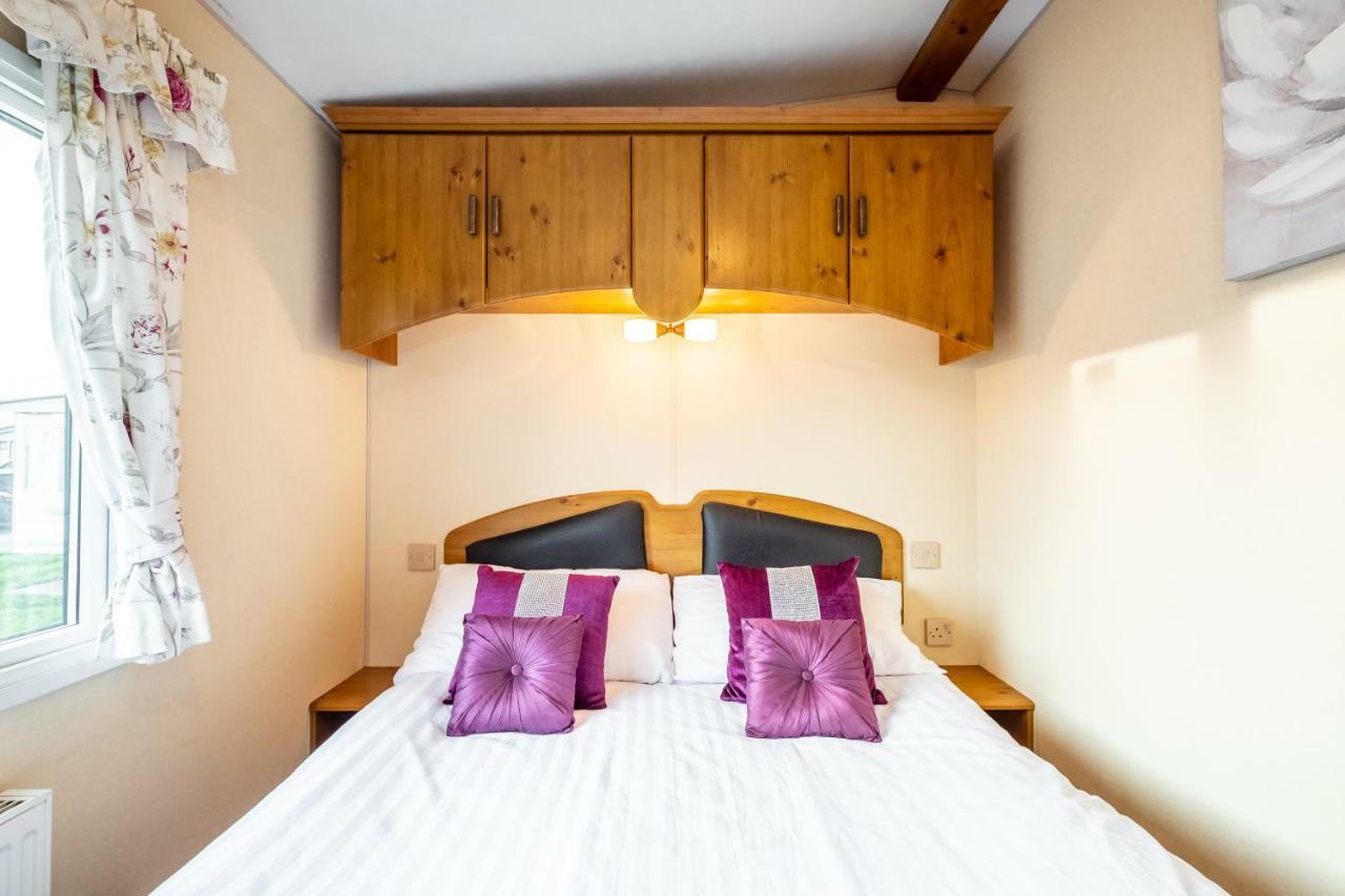 Caravan Beach Holiday Hotel Saint Osyth Exterior foto